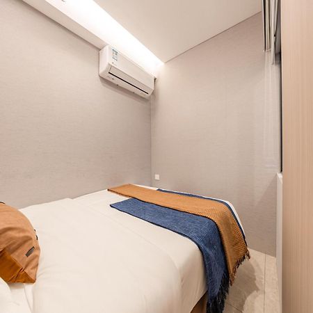 Boruisi Video And Audio Light House - Shenzhen Convention And Exhibition Center Gangxia Metro Station Aparthotel Exteriör bild