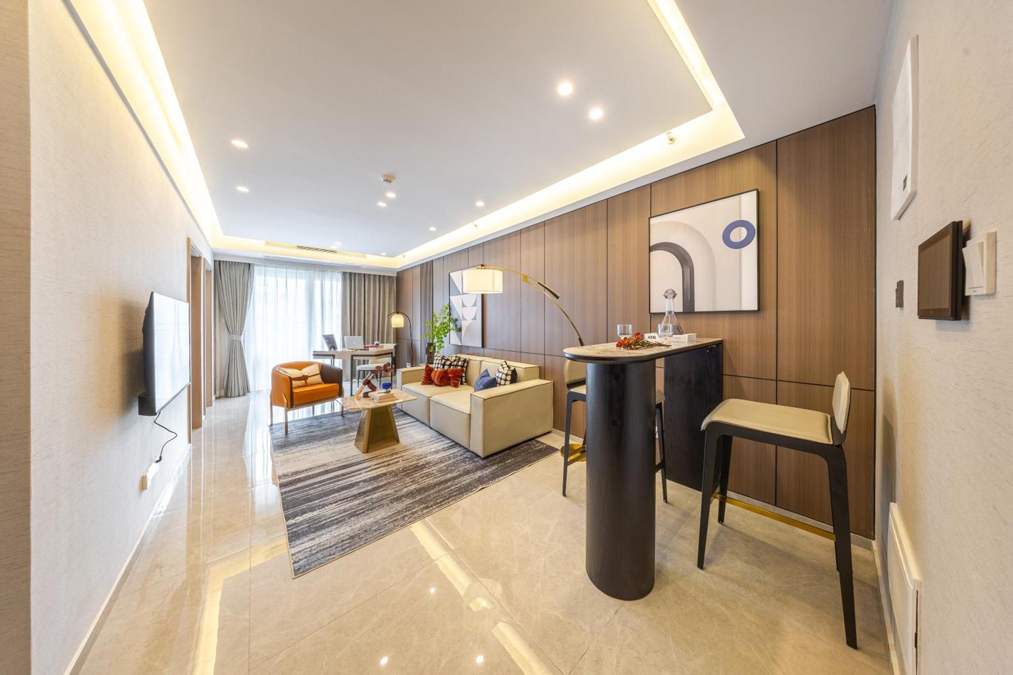 Boruisi Video And Audio Light House - Shenzhen Convention And Exhibition Center Gangxia Metro Station Aparthotel Exteriör bild