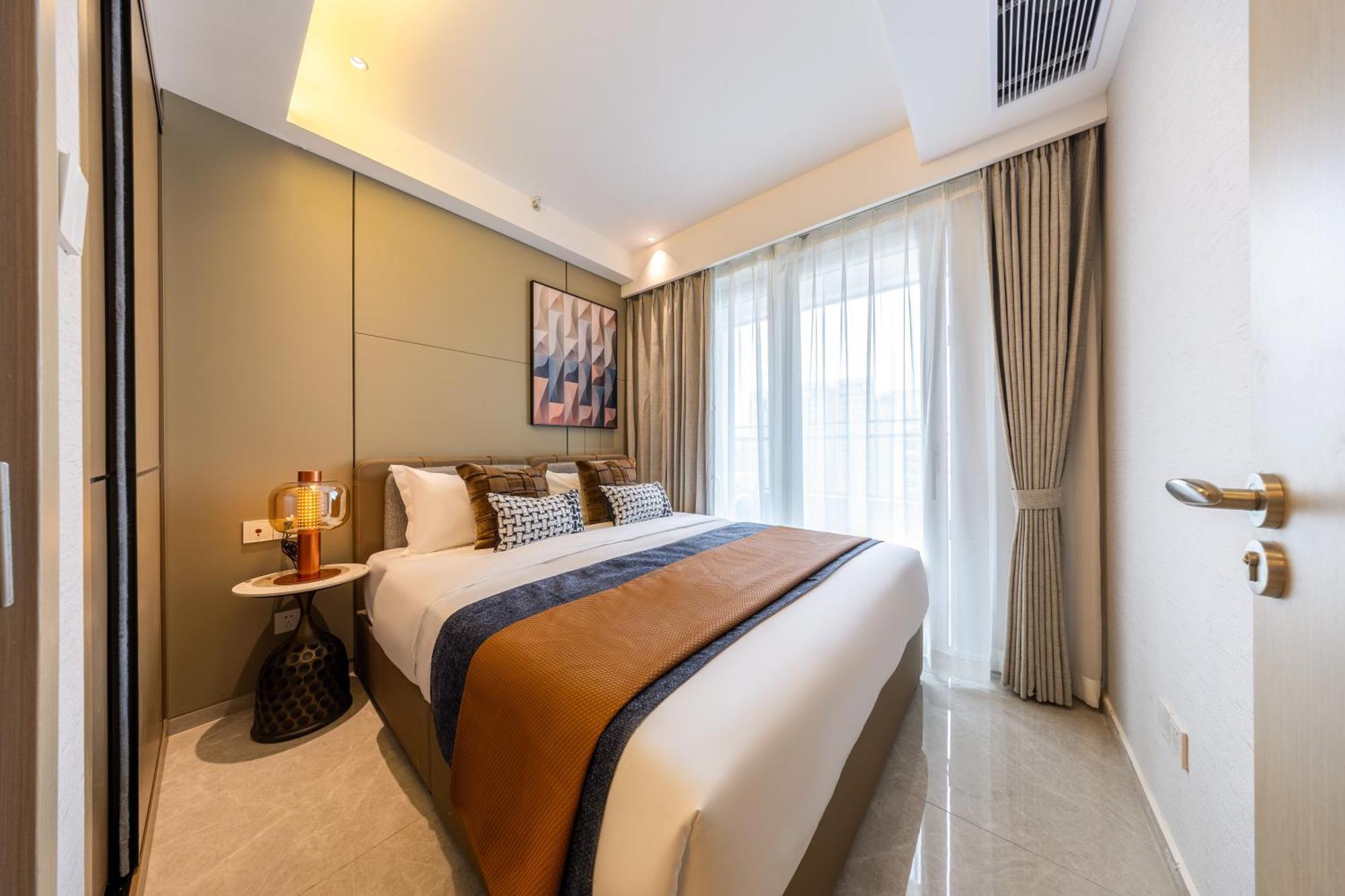Boruisi Video And Audio Light House - Shenzhen Convention And Exhibition Center Gangxia Metro Station Aparthotel Exteriör bild