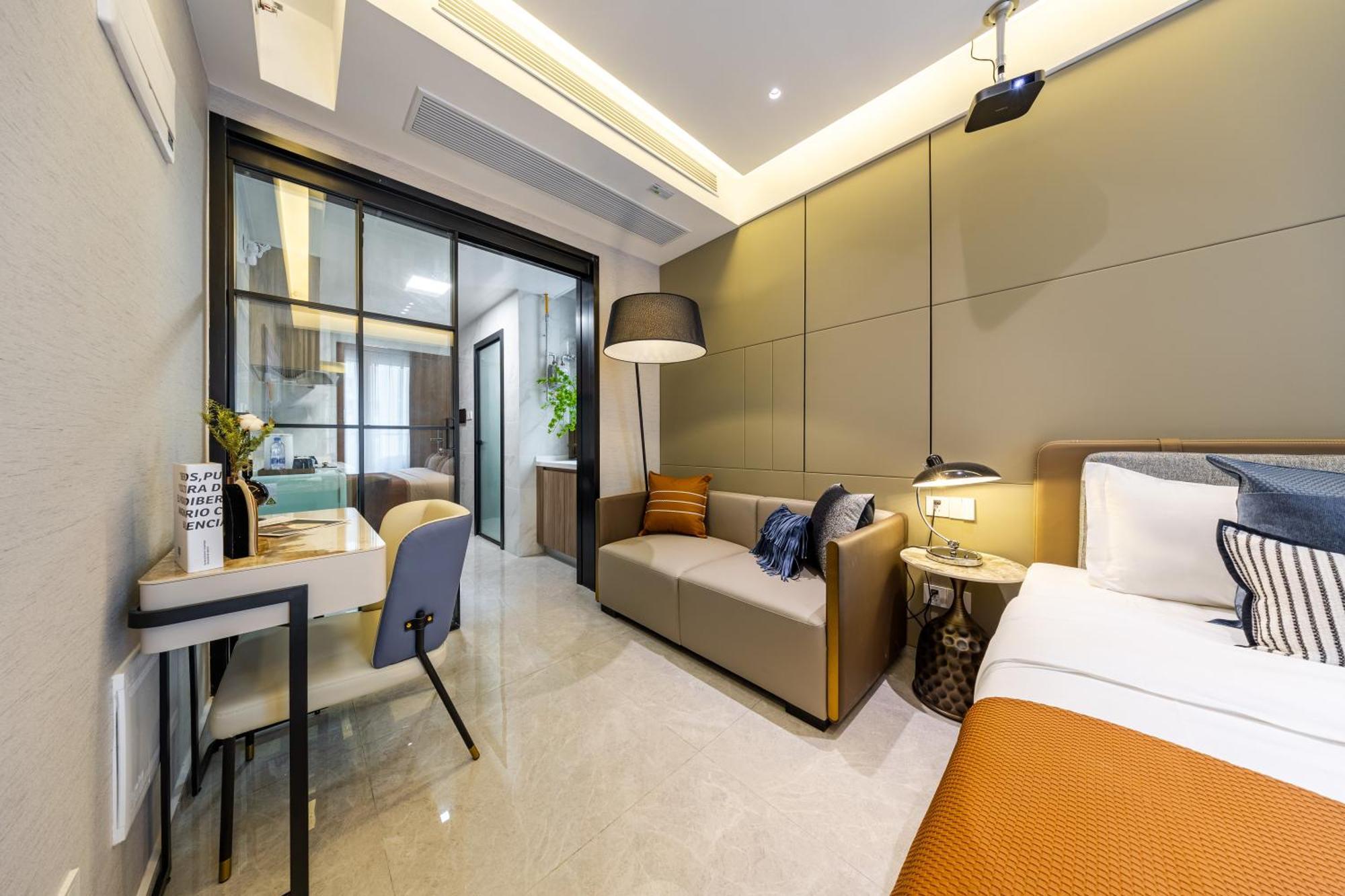 Boruisi Video And Audio Light House - Shenzhen Convention And Exhibition Center Gangxia Metro Station Aparthotel Exteriör bild